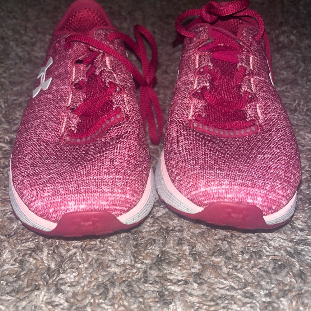 Under Armour Sneakers